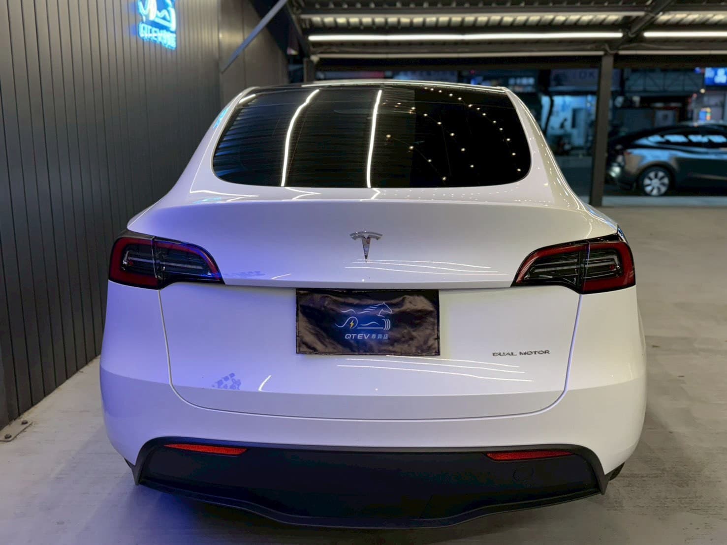 2023年 Tesla Model Y LR